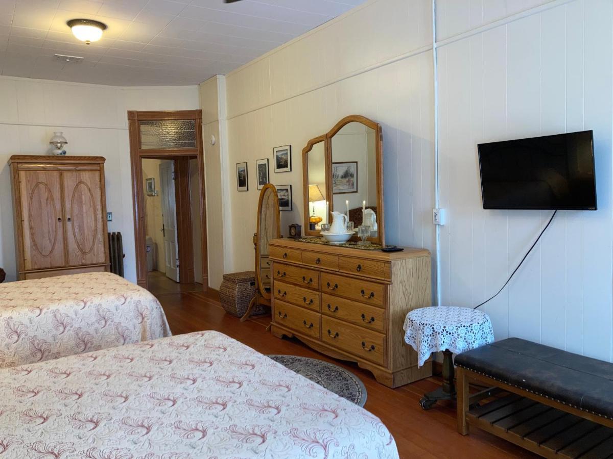 Historic Capitol Hotel Vacation Suites Downtown Buffalo Kültér fotó